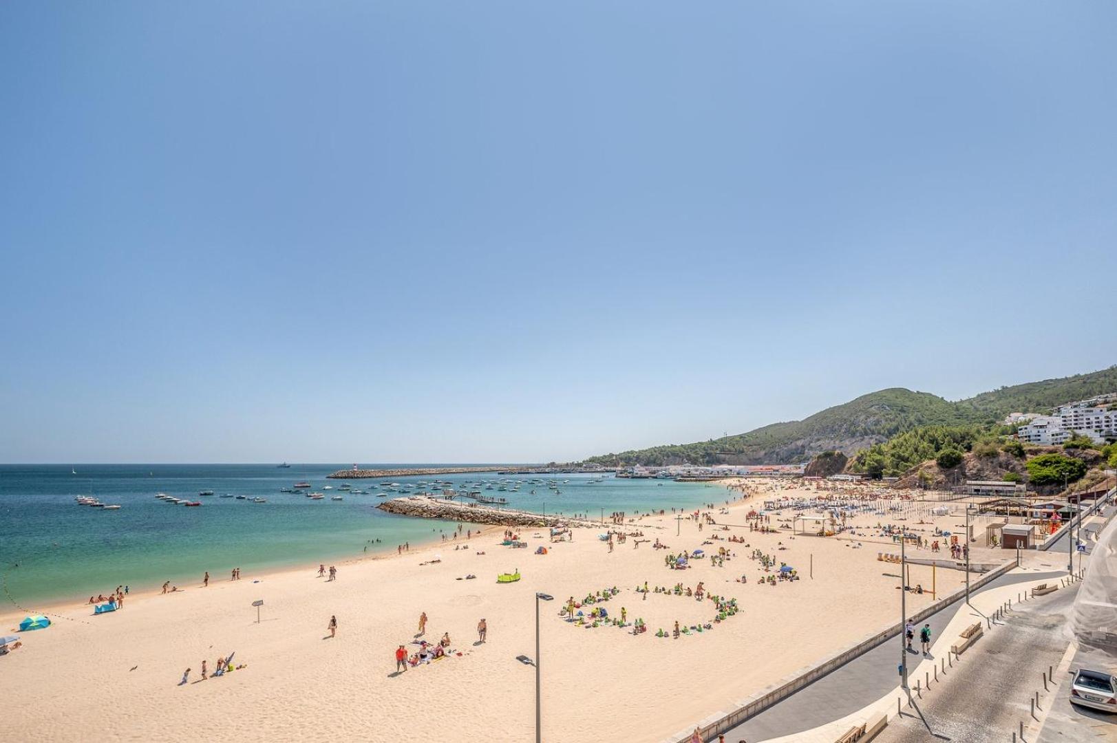 Guestready - Beachfront Naufrago'S Retreat 2 Sesimbra Buitenkant foto